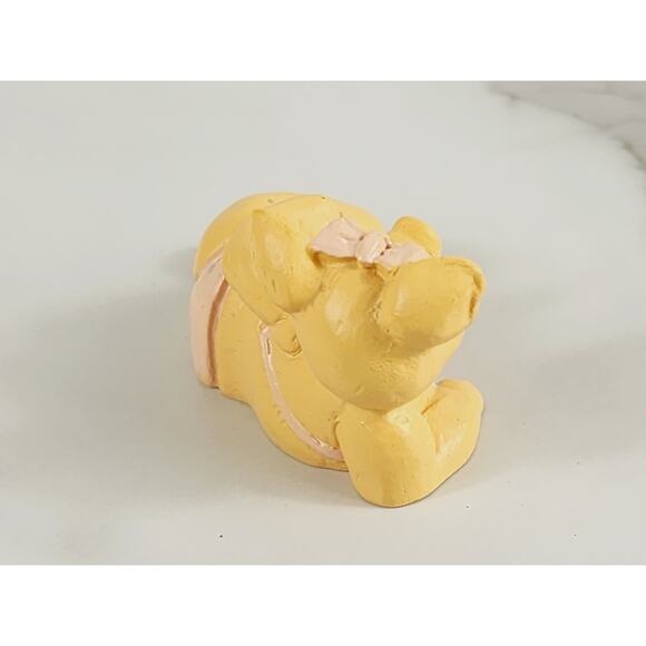 Bikini Pig On The Beach Figurine Piglet Piggy 3 1/4" Resin 90s Pig Lover Vintage - Picture 7 of 12